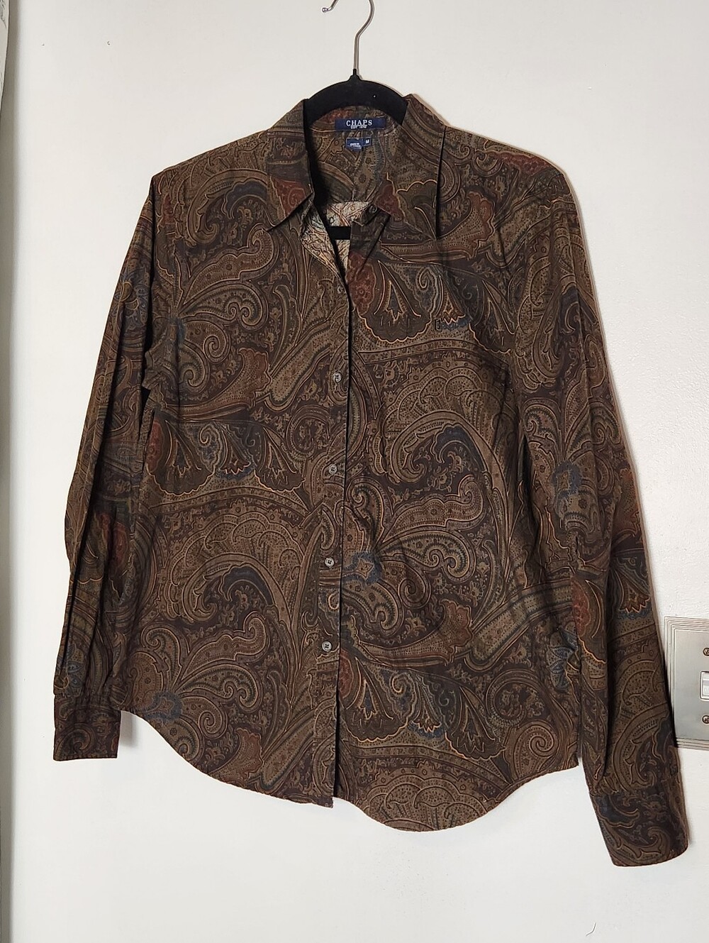 CHAPS Brown Paisley Button Down Size M